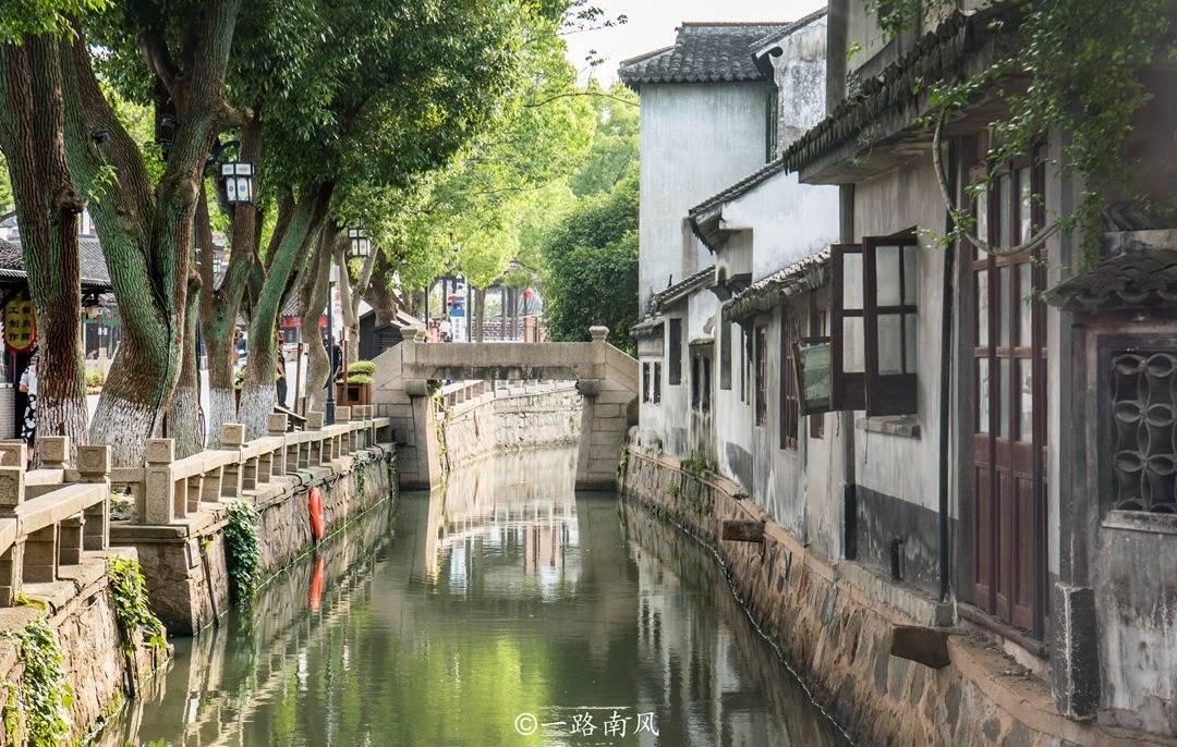 汽车保养时做了清洗油路也换了火花塞，油耗高了是怎么回事？游戏画面